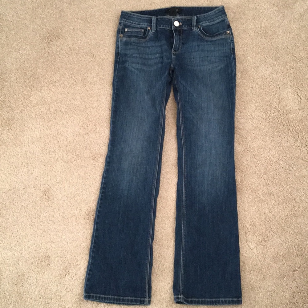 Size 2S White House Black Market bootleg jeans